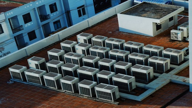 Fan and HVAC Control Systems in Large Buildings 