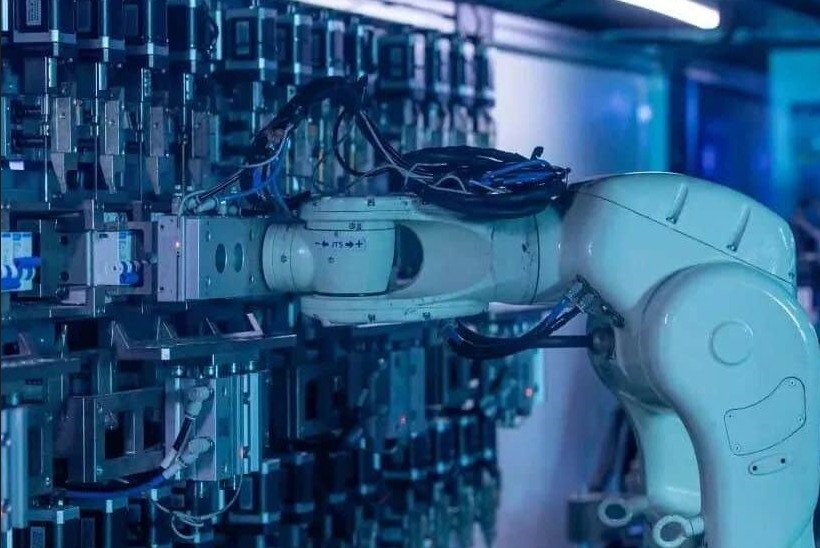Digital-Pioneer-by-China’s-MIIT