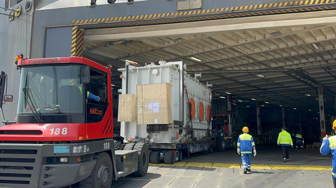 chint 165-ton transformer loaded into roro vessel by terminal tractor