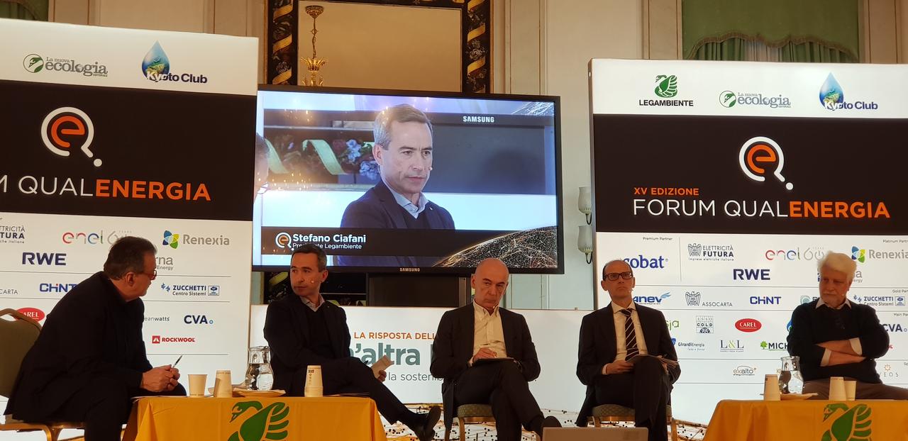 chint italy demonstrates total pv solution 6