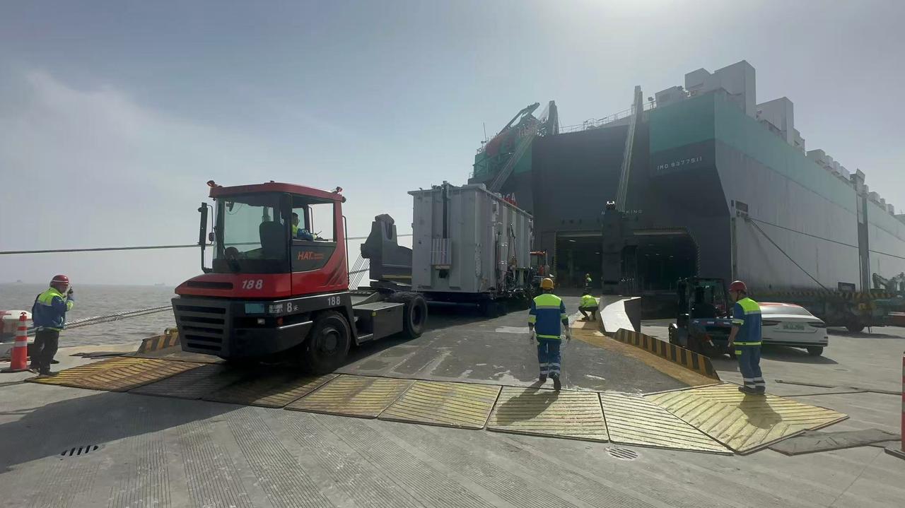 chint transformer moved onto roro vessel ramp for heavy-duty shipping