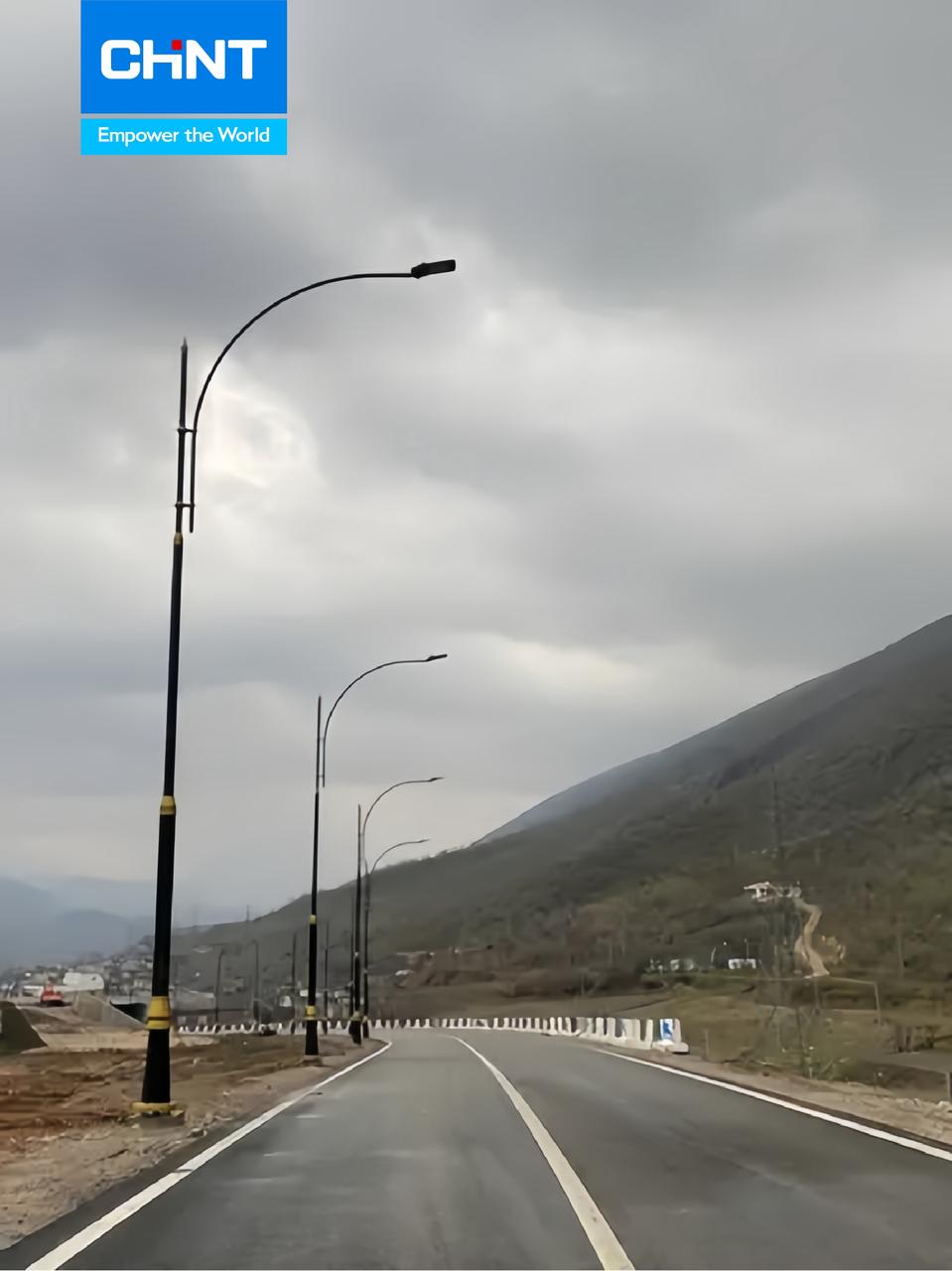 Solar-powered street lighting poles installed along the Soran–Khlefan mountain road in Iraq to enhance nighttime visibility and transportation safety.